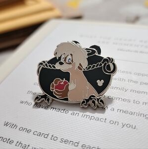 Hidden Mickey pin Black Cauldron Gurgi